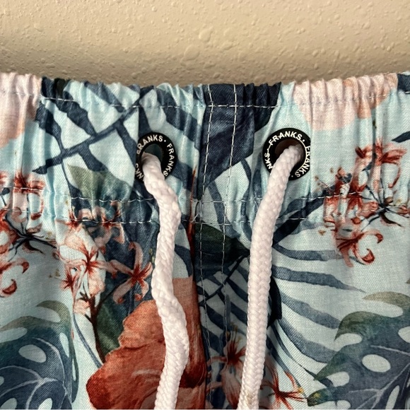 Franks Maui Sky Swim Trunks Size Large - Picture 10 of 12